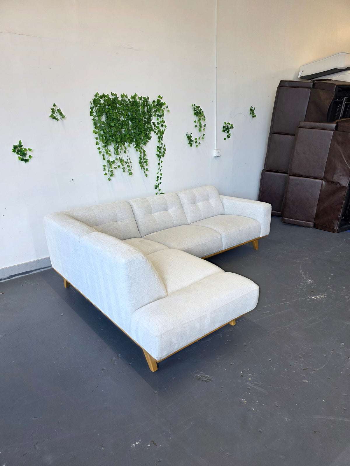 Aiden & Ivy Aeva Fabric Sectional