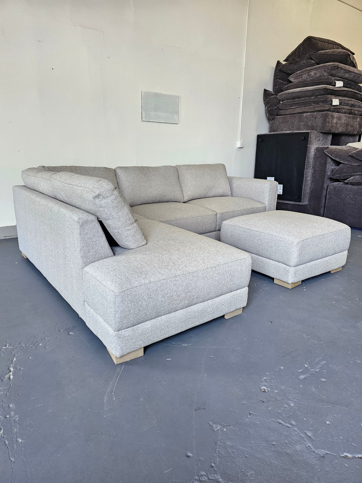 Drayden Fabric Sectional with Ottoman
