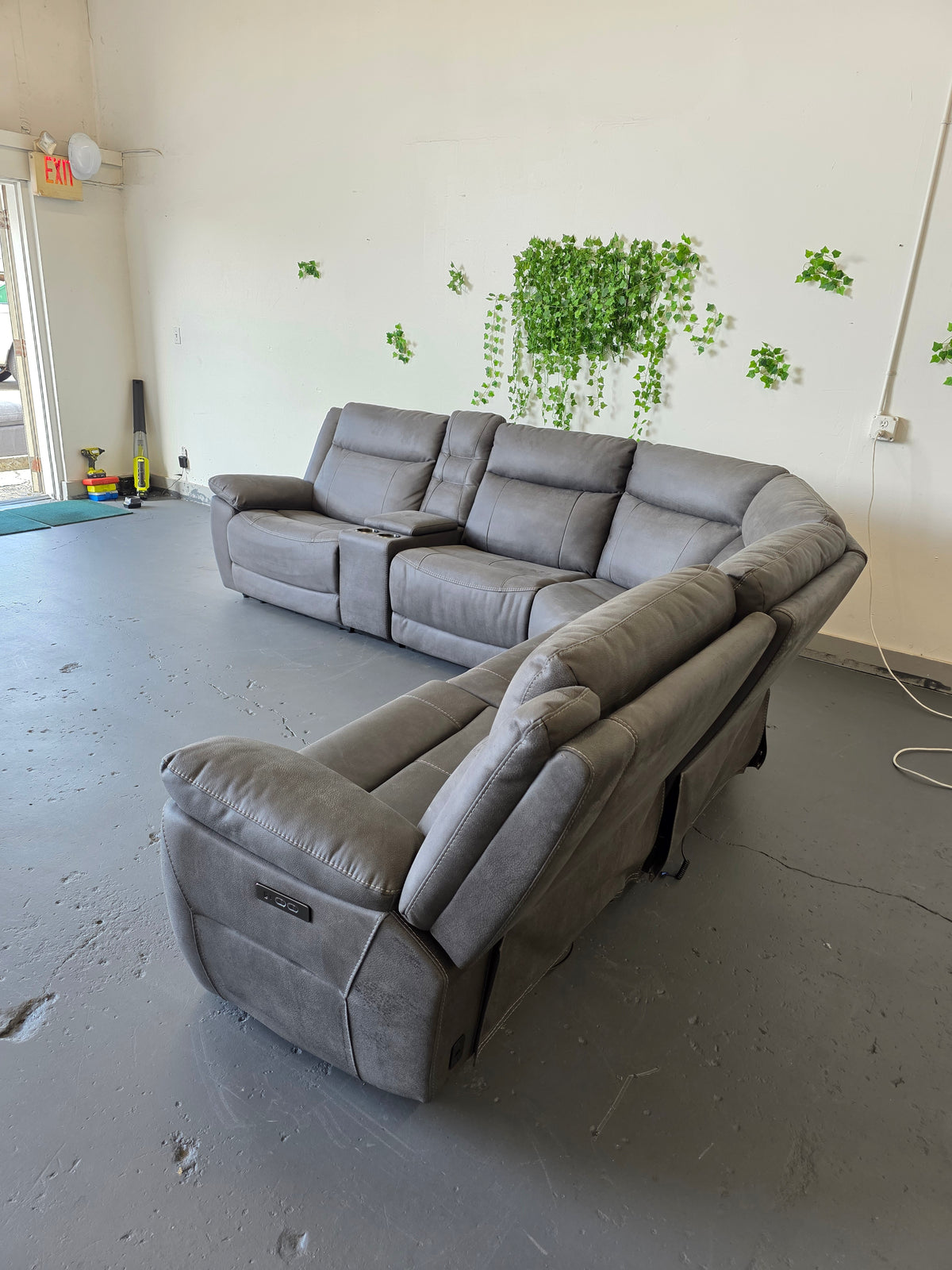 Gilman Creek Zakary Fabric Power Reclining Sectional