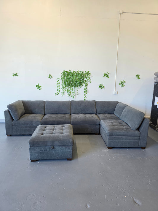 Thomasville Tisdale Modular Sectional 6-piece Dark Gray with Storage Ottoman