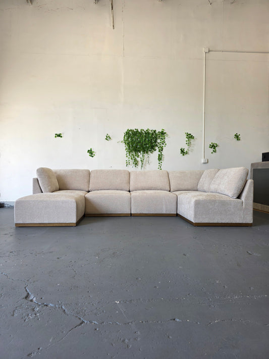 Henredon Murphy Fabric 6-piece Modular Sectional with Ottoman, Beige