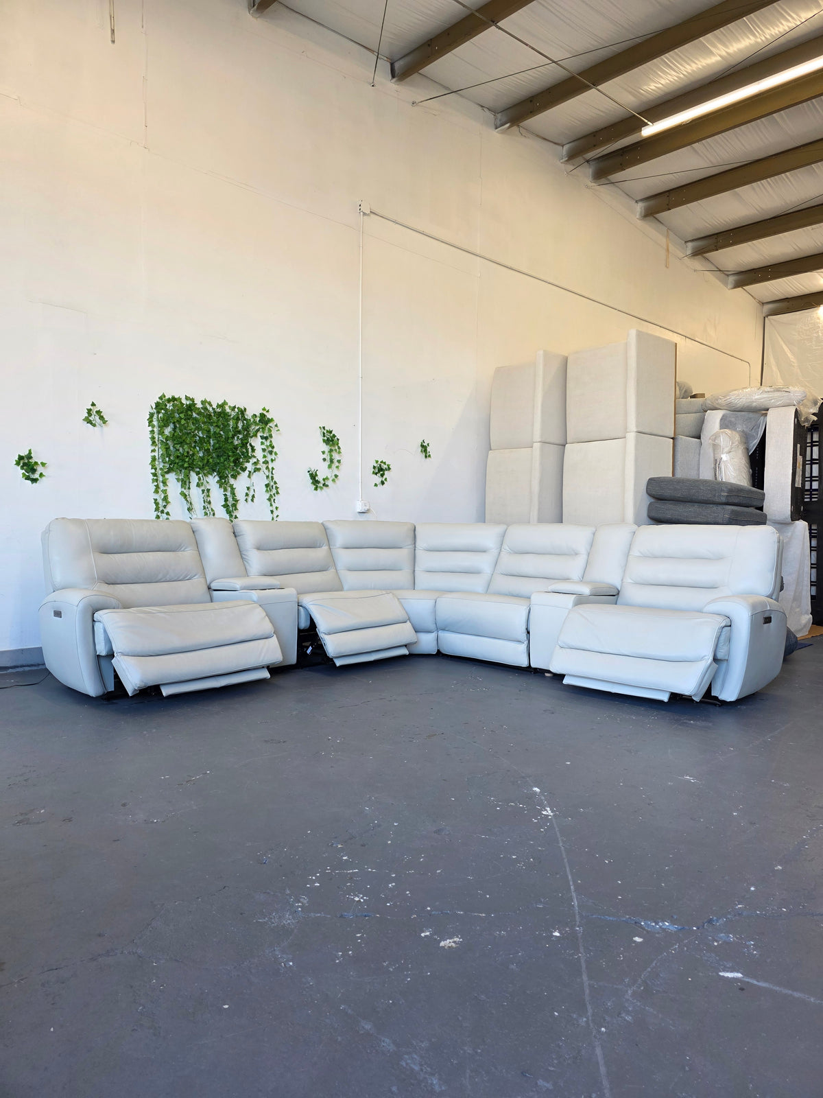 Aubrey 7-Piece Leather Power Zero Gravity Reclining Sectional