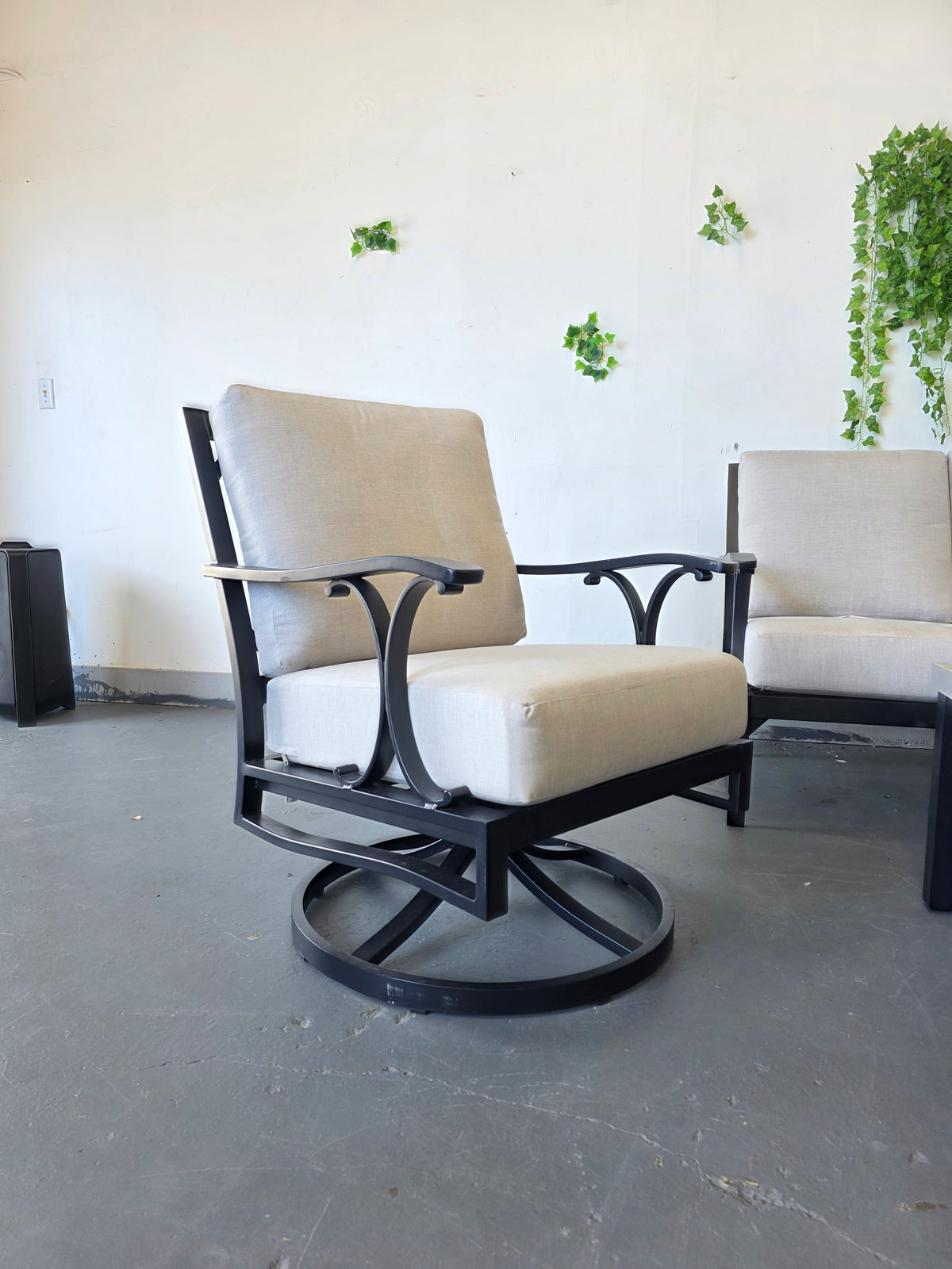 SunVilla Abington 4-piece Outdoor Patio Seating Set