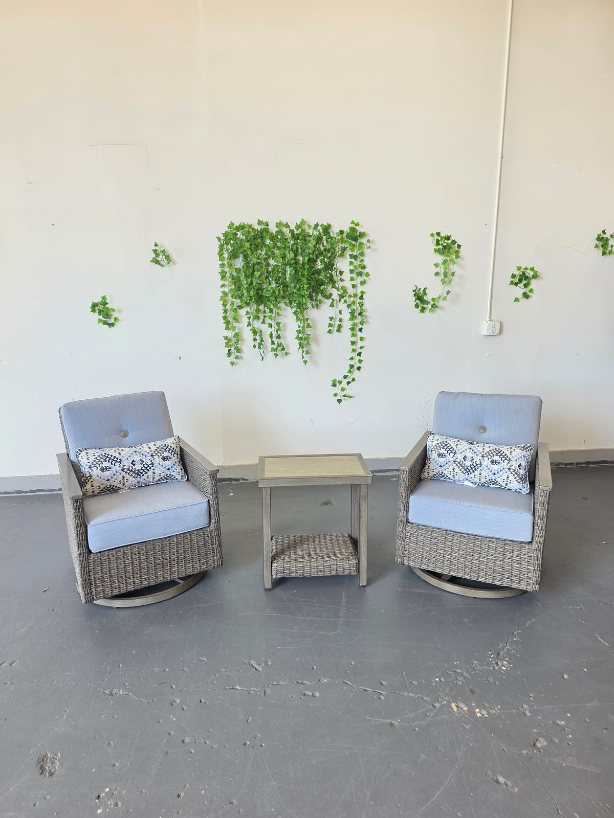 SunVilla Simone 3-Piece Outdoor Patio Seating Set Blue